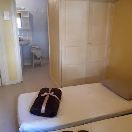 Проживание в семье Le Mans Chambre