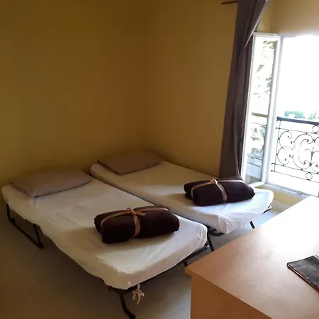 Проживание в семье Le Mans Chambre