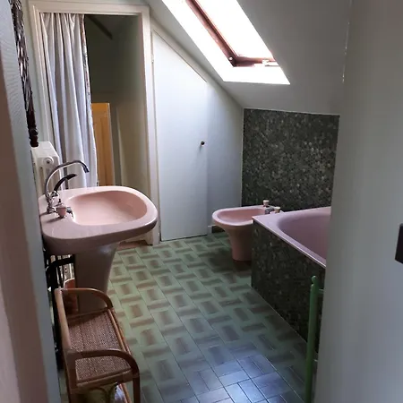 Le Mans Chambre 홈스테이 르망